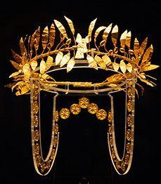 Gold crown, ancient Greece