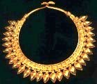 Gold necklace, ancient Middle East