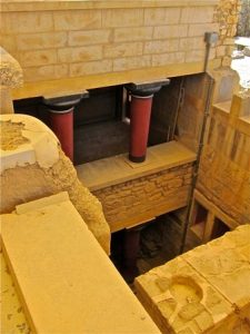 Stairwell in the palace at Knossos; the stairwell in the palace at Samaria was probably similar to this