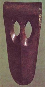Long-bladed axe
